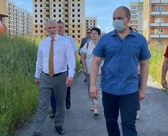 Алексей Журавлев обсудил с жителями Новокузнецка пути решения их проблем