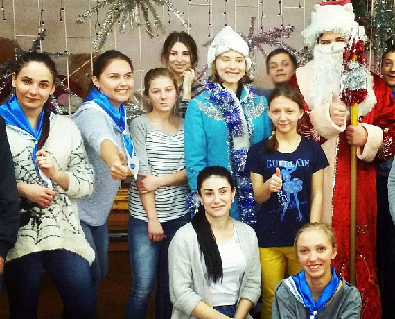Партийцы провели серию новогодних утренников для малышей Новочеркасска