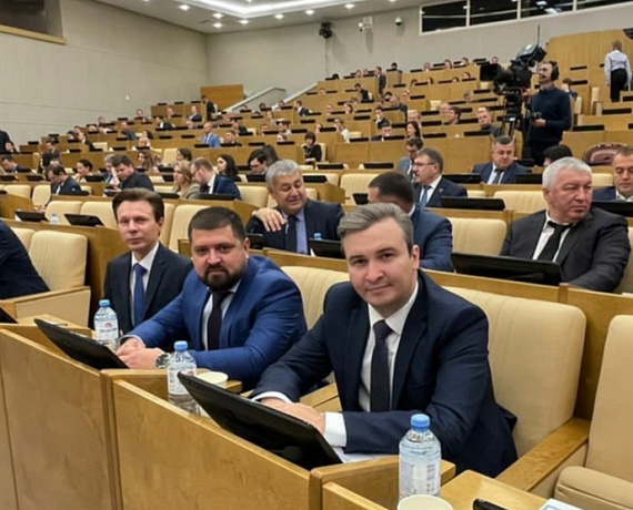 Партия "РОДИНА" в Госдуме обсудила проблемы общественного транспорта