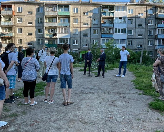 Жители Иркутска рассказали Алексею Журавлеву о своих проблемах