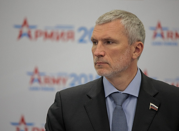 Алексей Журавлёв на форуме "Армия-2015" открыл круглый стол "Армия, ОПК, СМИ", 19.06.2015