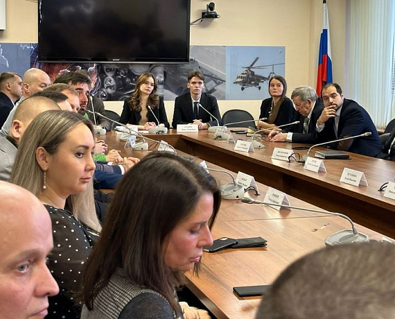 Реготделения в Москве и области поддержали кандидатуру Путина на выборах президента