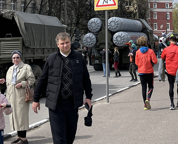 В Твери Журавлев с соратниками почтили память погибших героев у Обелиска Победы
