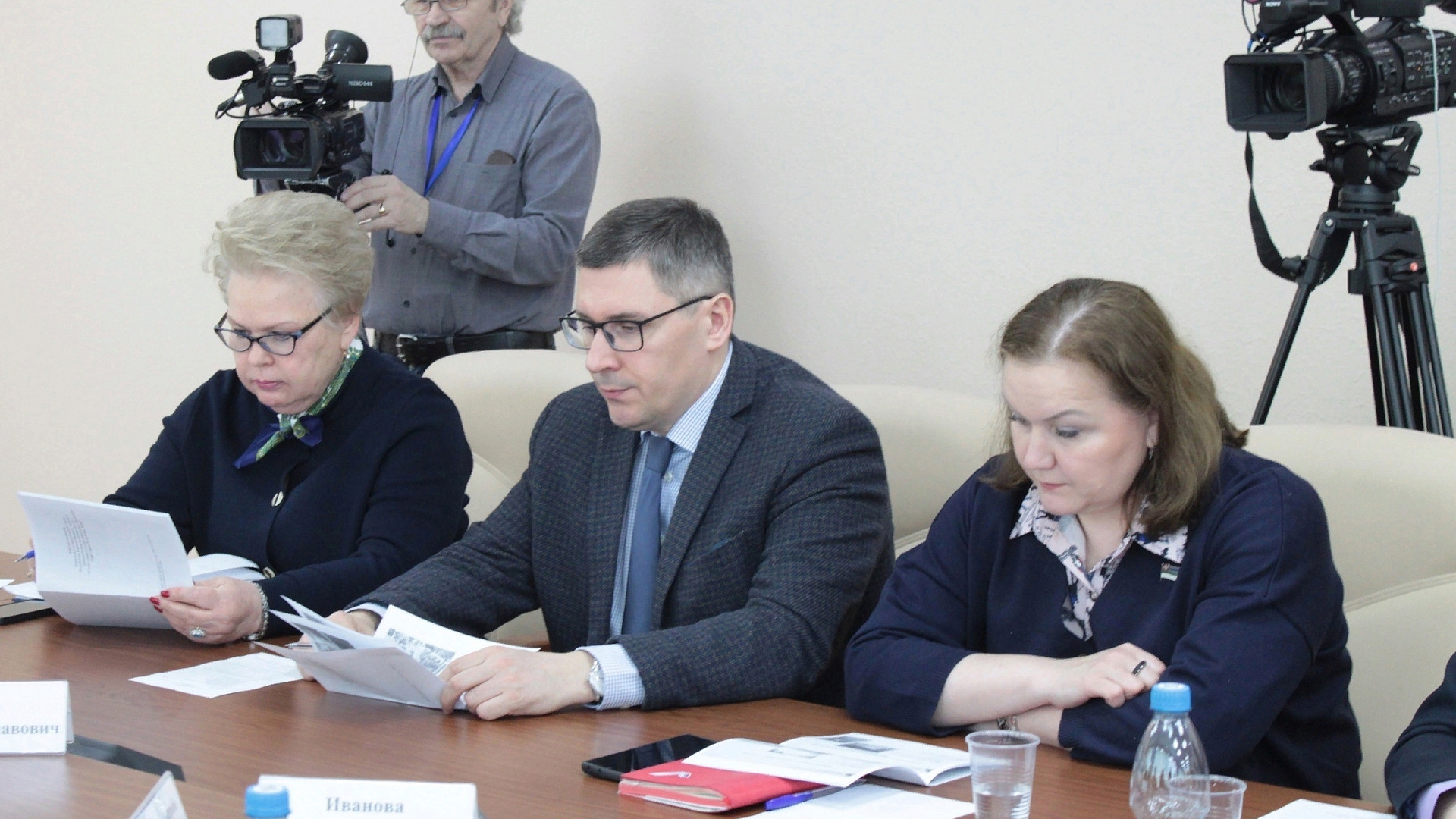 Елена Иванова приняла участие в совещании о ходе строительства соцобъектов в Коми