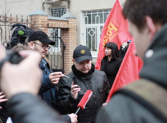 Пикет партии "РОДИНА" и РУСИНТЕРНА у посольства Эстонии, 4 апреля 2014 г.