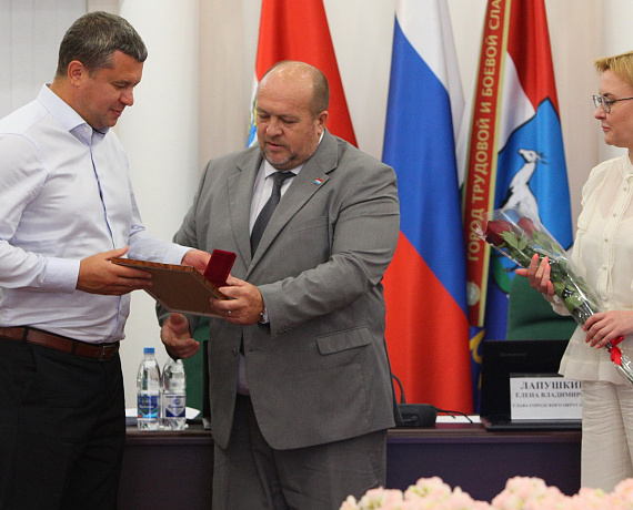 Валерий Барсук отмечен почетным знаком "За заслуги перед городским сообществом"
