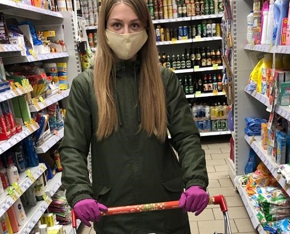 В Костромской области "РОДИНА" организовала доставку продуктов питания и масок пожилым людям
