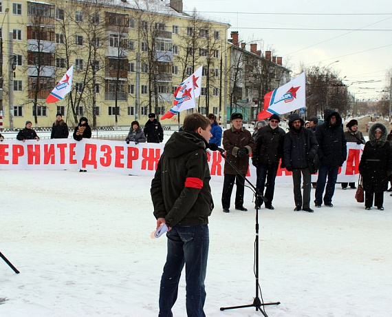 Дзержинские партийцы потребовали от властей вернуть трамвайный транспорт в город