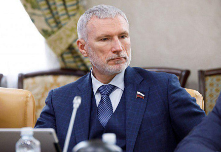 Алексей Журавлев: Топливная спекуляция, бьющая по карманам россиян, недопустима!