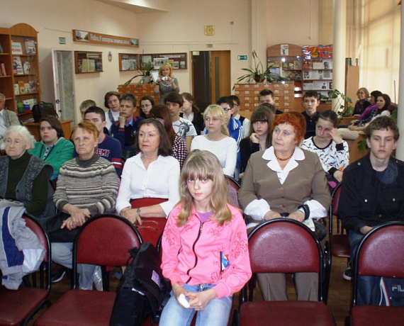 Презентация романа "Танкоград" прошла в библиотеке имени Татьяничевой города Челябинска