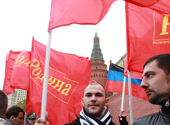 "РОДИНА" в Александровском саду почтила память погибших в Одессе, 5 мая 2014 г. (галерея 2)