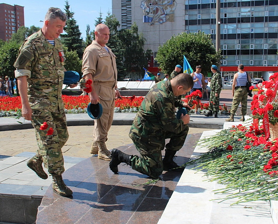 Самарская "РОДИНА" приняла участие в мероприятиях ко Дню Воздушно-десантных войск