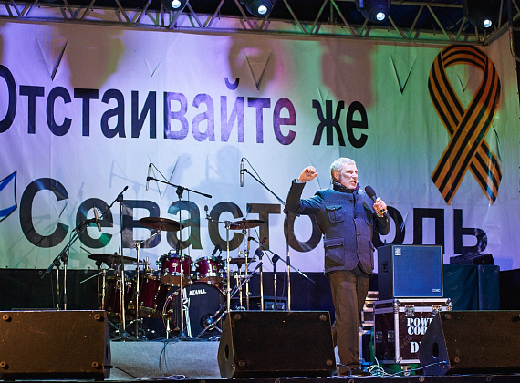 Митинг в Севастополе после референдума, выступление Алексея Журавлёва и Антона Тицкого, 16 марта 2014 г.