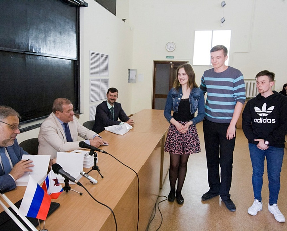 Михаил Хазин в Новосибирске встретился с преподавателями и студентами