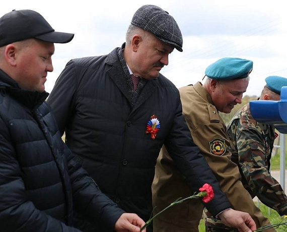 Владимир Михайлов принял участие в акции "Сиреневая Аллея"