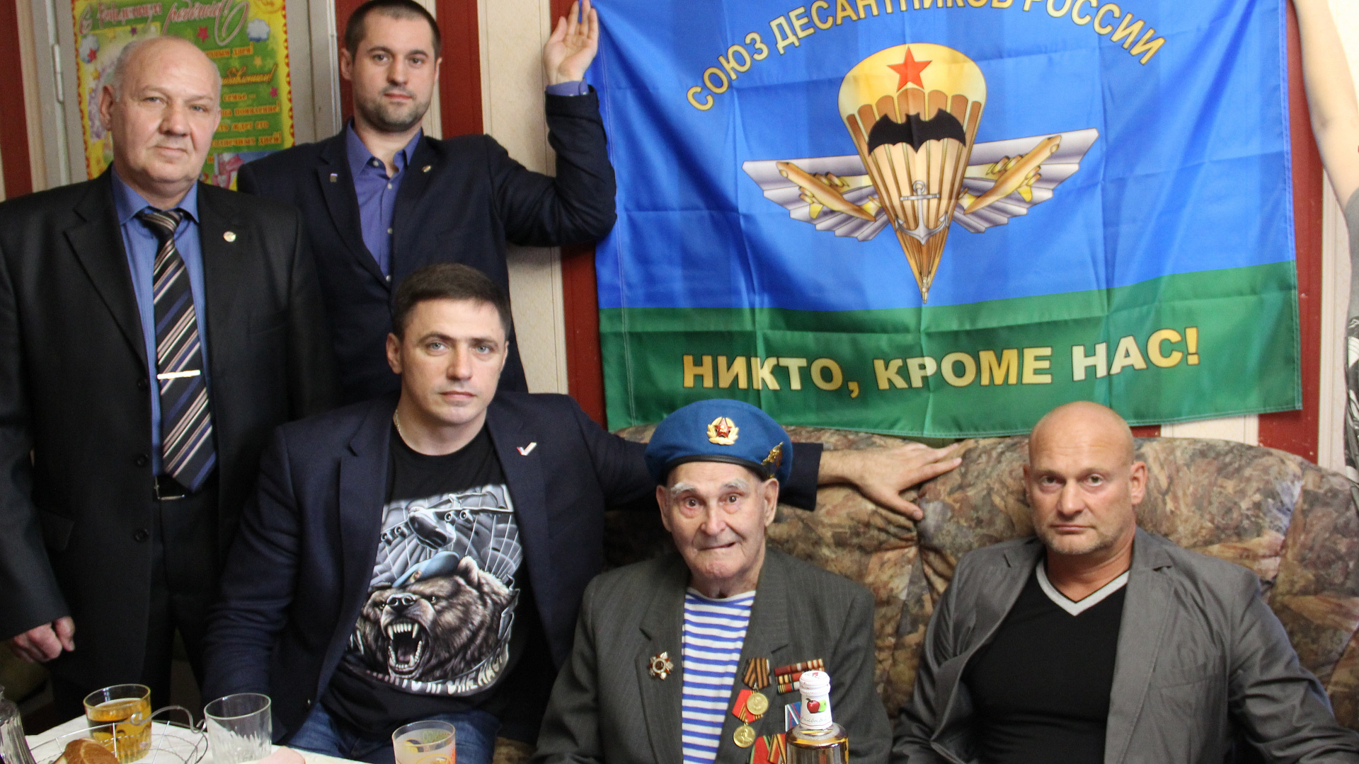 Самарские соратники посетили семью ветерана Великой Отечественной войны