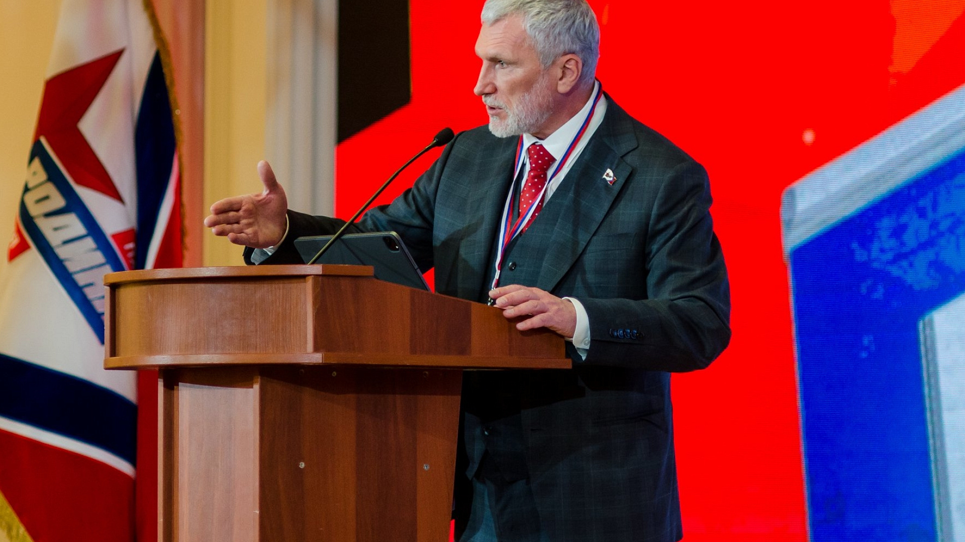 Журавлев: Каллас расчищает поле доставки товаров в РФ для транспортной компании мужа