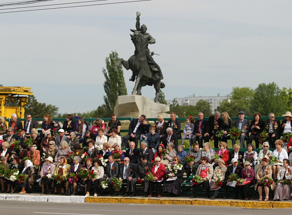 Визит российской делегации во главе с Рогозиным в ПМР, 9 мая 2014 г.