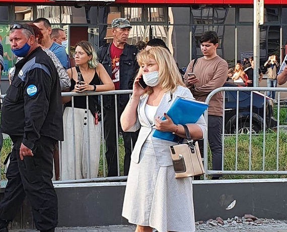 Протест по-ленинградски: в Мурино брусчатку не разбирают, а укладывают обратно