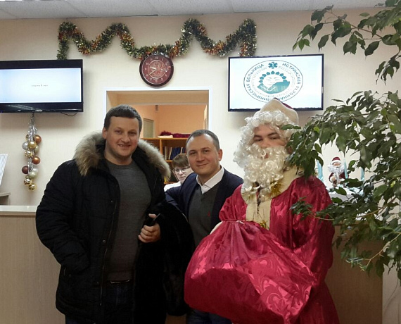 Истринская "РОДИНА" в канун Нового года поздравила маленьких пациентов с праздником