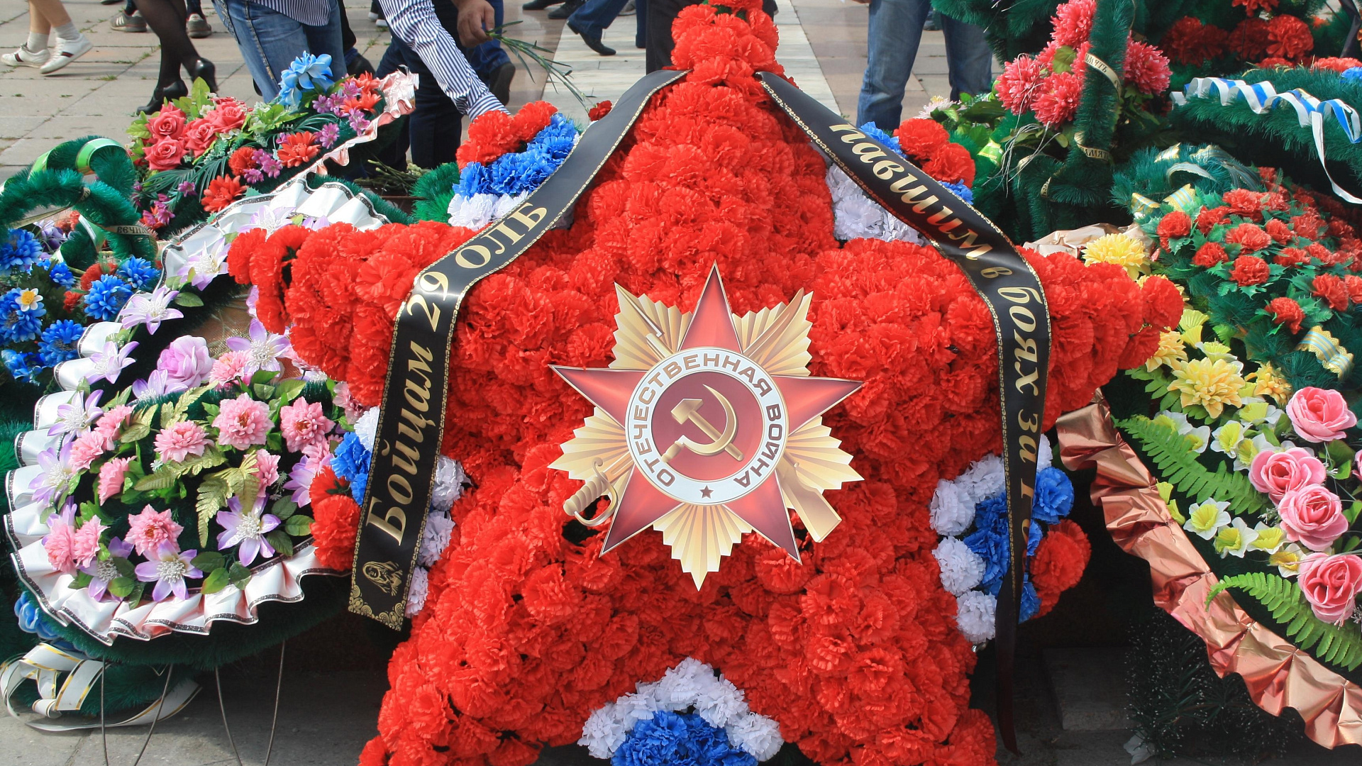 Новосибирские социал-патриоты почтили память боевых лыжников времён войны