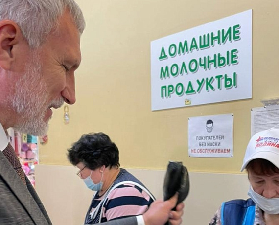 Журавлев в Новгороде: Чиновников, работающих "через суд", на госслужбе быть не должно!