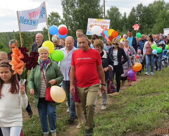Кировские родинцы поздравили жителей Дамаскино с юбилеем деревни и сельской школы