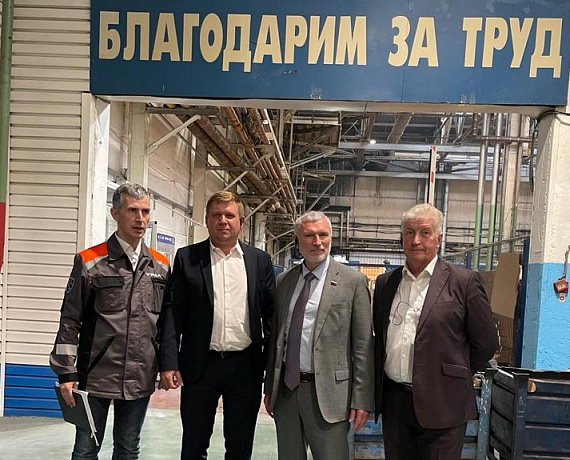 Алексей Журавлев в Миассе посетил автомобильный завод "УРАЛ"