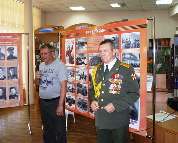 Презентация романа "Танкоград" прошла в библиотеке имени Татьяничевой города Челябинска