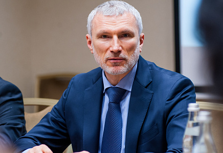 Журавлев: Зеленский уже не в состоянии исполнять даже выделенную ему роль фотомодели