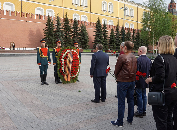 Соратники "РОДИНЫ" возложили цветы к Могиле Неизвестного Солдата, 06.05.2019