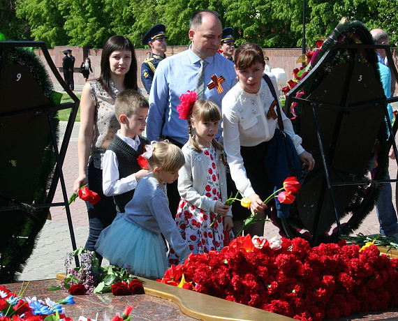 Воронежская "РОДИНА" почтила память героев Великой Отечественной войны
