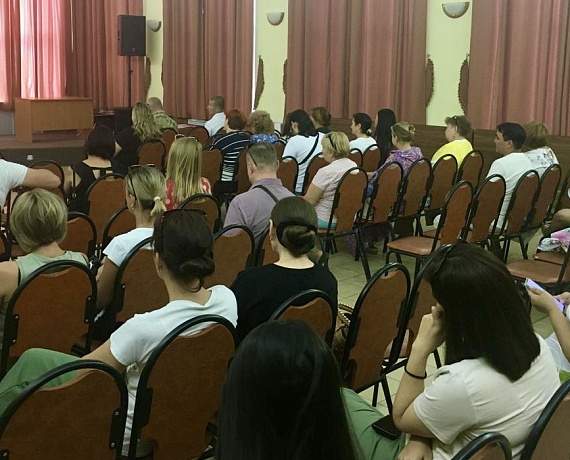 14 АВГУСТА СОСТОЯЛАСЬ ВСТРЕЧА КАНДИДАТА В ГУБЕРНАТОРЫ АСТРАХАНСКОЙ ОБЛАСТИ ВЛАДИМИРА СУХАРЕВА С ИЗБИРАТЕЛЯМИ НАРИМАНОВСКОГО РАЙОНА