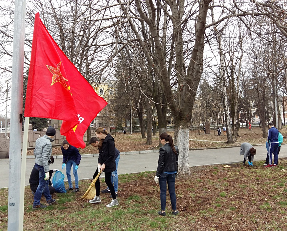 Осетинская "РОДИНА" очистила Владикавказ от мусора