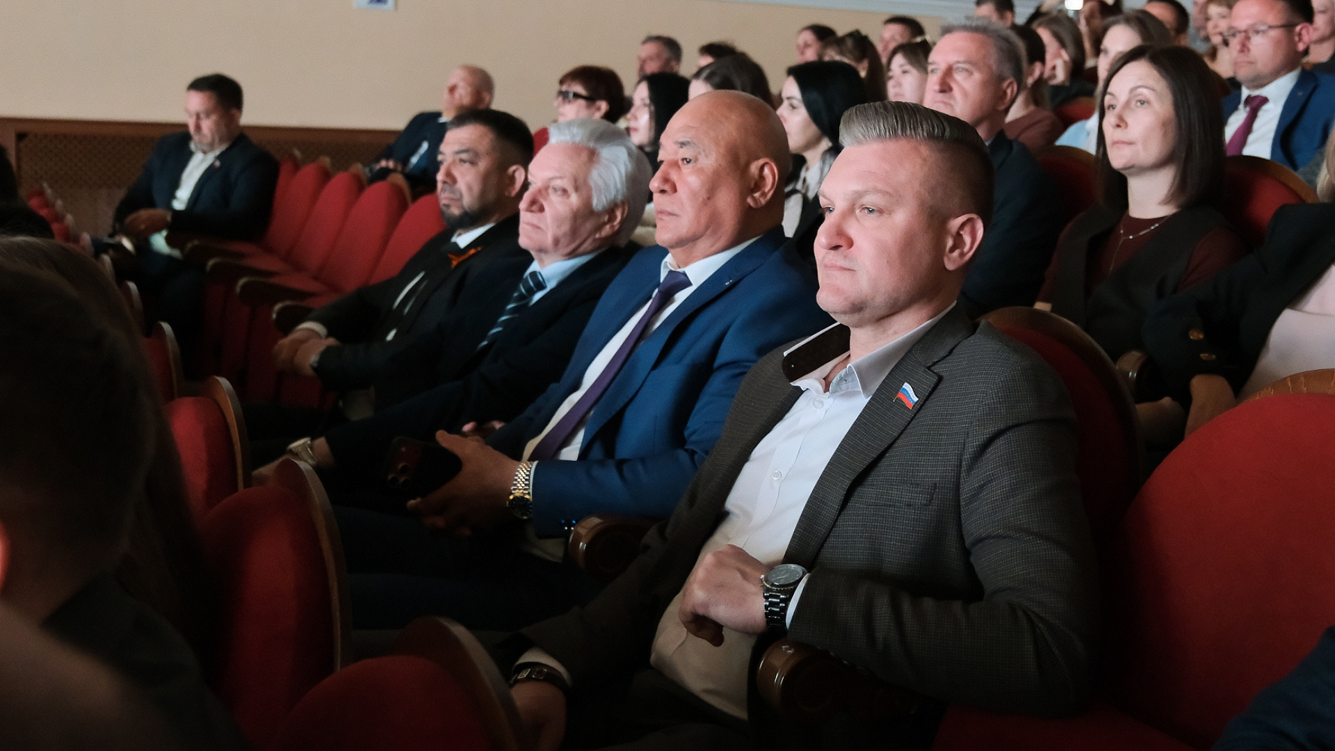 САМАЯ БЛИЗКАЯ ВЛАСТЬ К ЛЮДЯМ: ТОРЖЕСТВЕННЫЙ ПРИЕМ КО ДНЮ МСУ