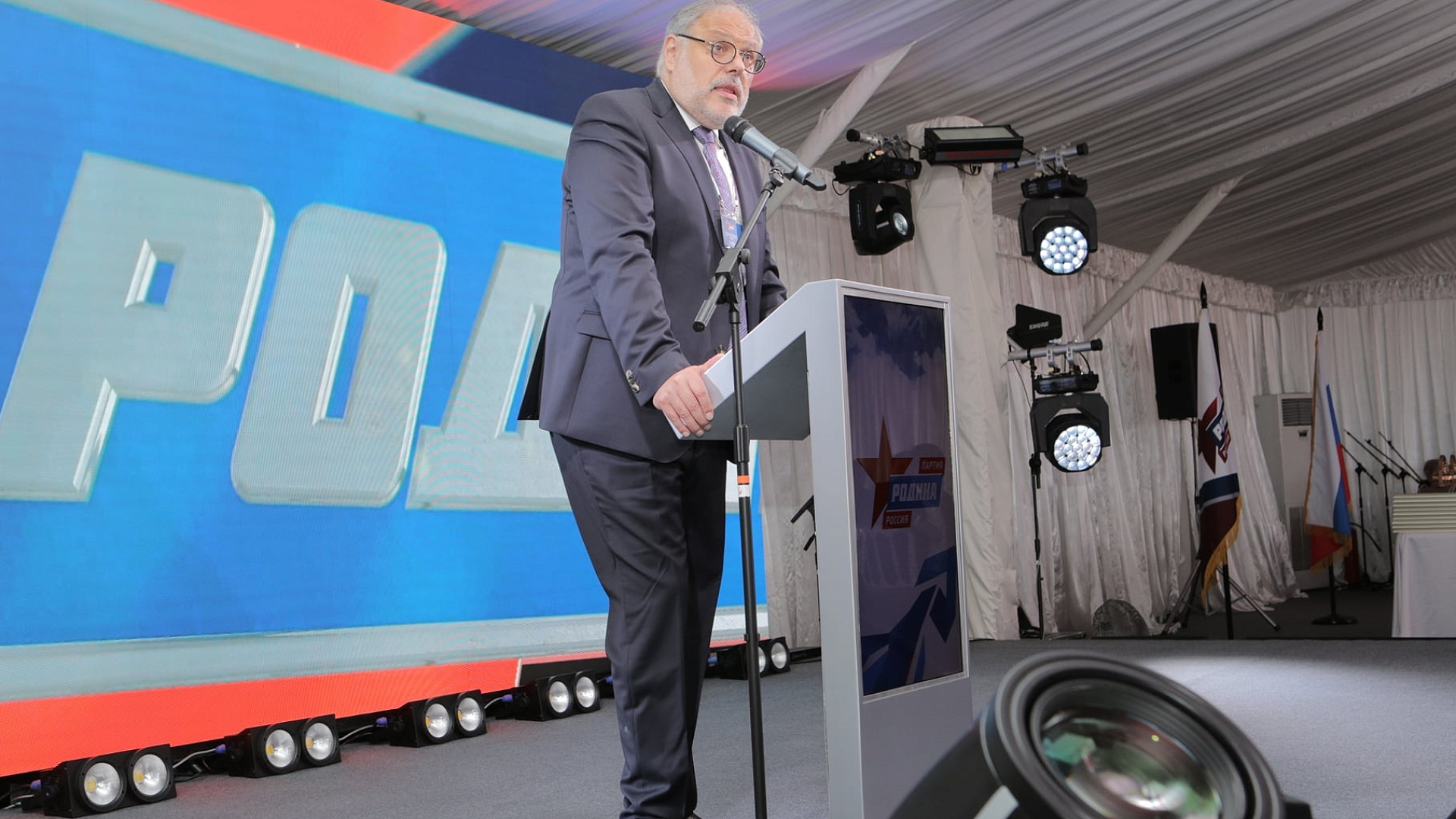 Михаил Хазин раскритиковал идею о масштабной приватизации в России