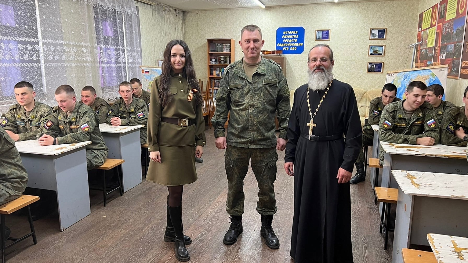 Кировские родинцы приняли участие в беседе о духовных началах с молодыми солдатами