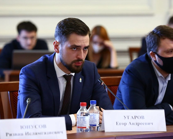 Карен Григорян предложил создать при Агентстве по делам молодежи Астраханской области совет представителей партий