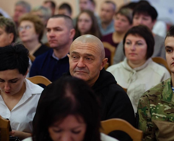 Геннадий Селебин помог с организацией вручения награды "Отец солдата"