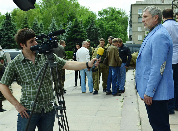 Алексей Журавлёв в Донецке: пресс-конференция, общение с прессой, интервью (часть 2), 12 июня 2014 г.