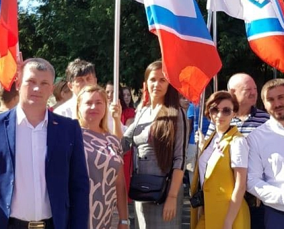 Орловская "РОДИНА" отметила День Государственного флага России