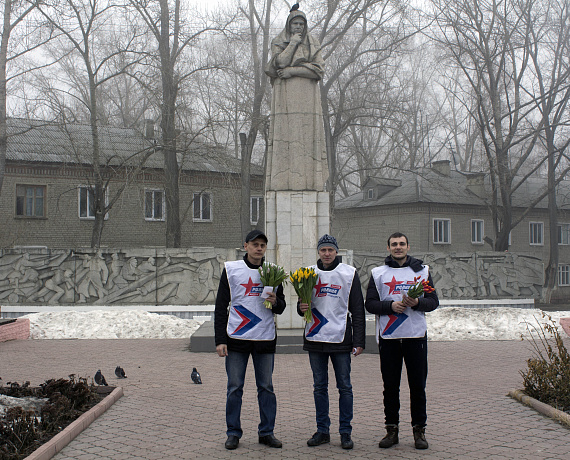 "РОДИНА" поздравила ульяновских женщин с 8 Марта