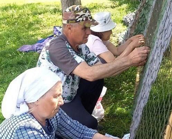 Более 1000 маскировочных сетей для бойцов СВО сплели жители Чебоксарского округа