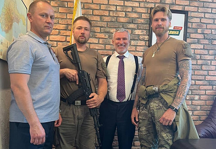 Алексей Журавлев встретился с воинами Донбасса