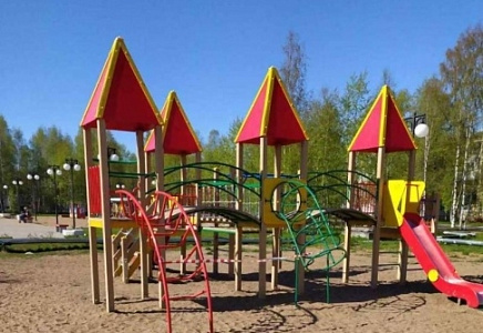 АРХАНГЕЛЬСКОГО ЧИНОВНИКА НАКАЗАЛИ ЗА ДЕТСКИЕ ПЛОЩАДКИ