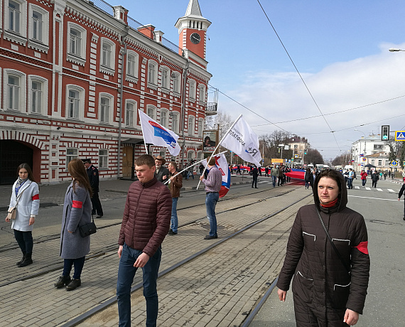 Ульяновские партийцы приняли участие в акциях, посвященных Дню труда