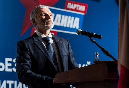 Алексей Журавлев: Дональд Трамп уже примеряет шлем Дарта Вейдера