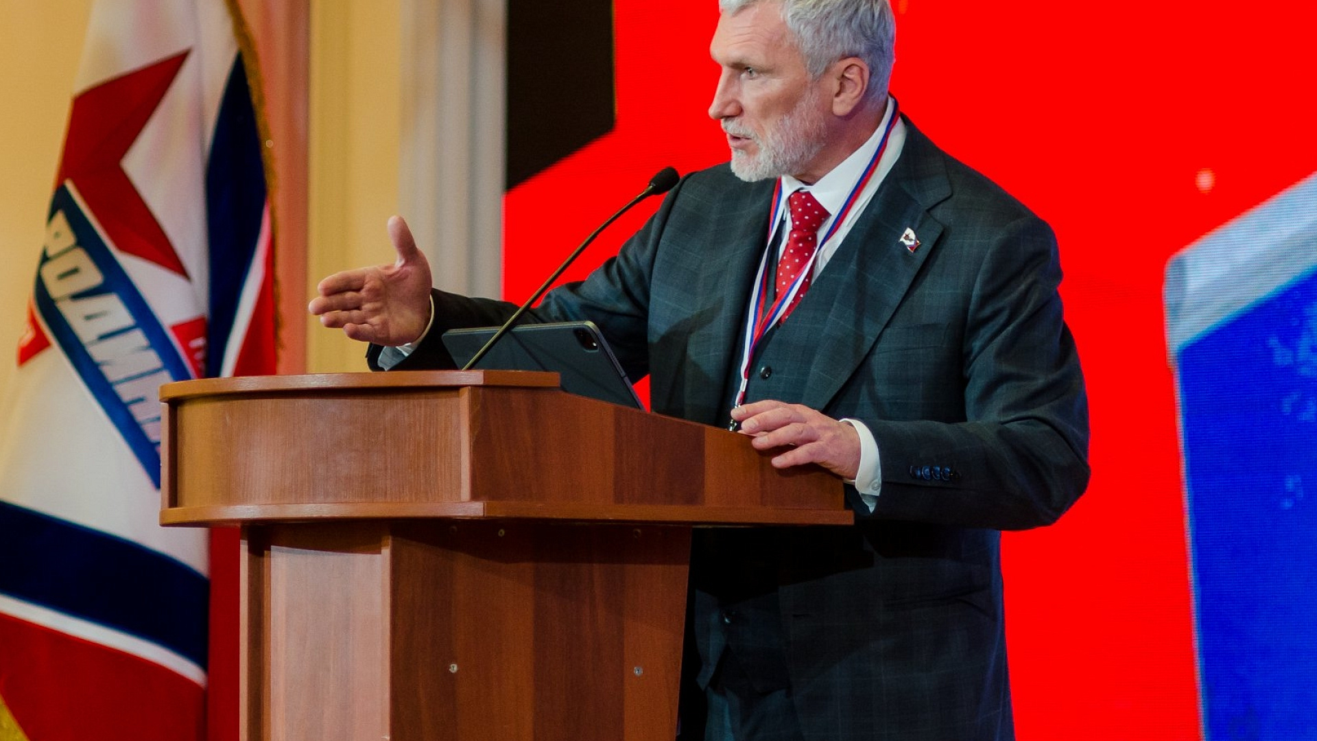 Лидер "РОДИНЫ": Сейчас на Украине идет священная борьба с абсолютным злом