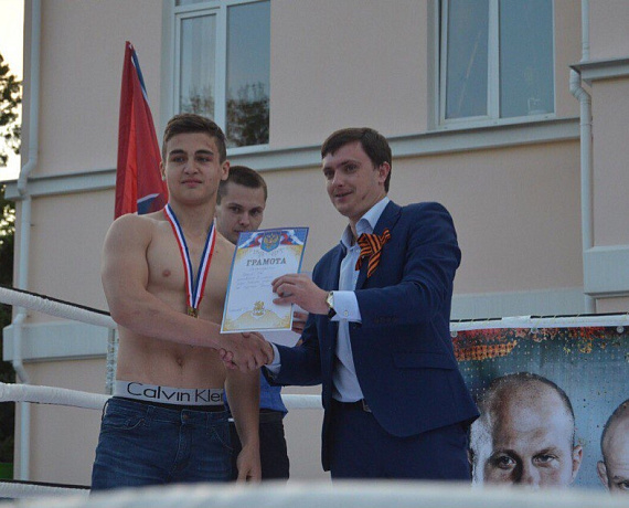 Крымская "РОДИНА" провела соревнования по смешанным видам единоборств в День Победы