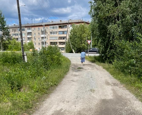 Рабочий визит Журавлева в Свердловскую область начался с посещения поселка Лосиный